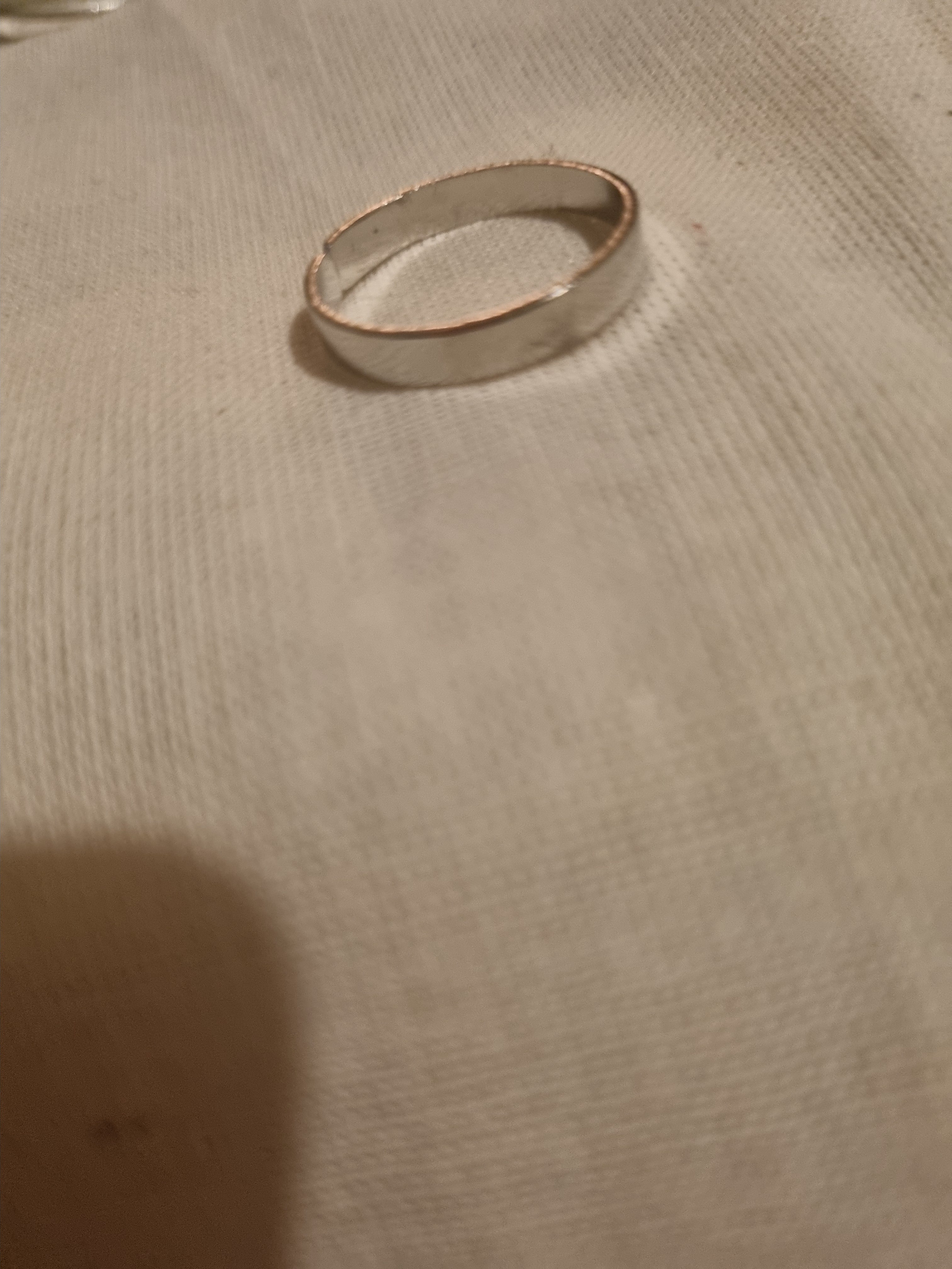 Ladies simple band