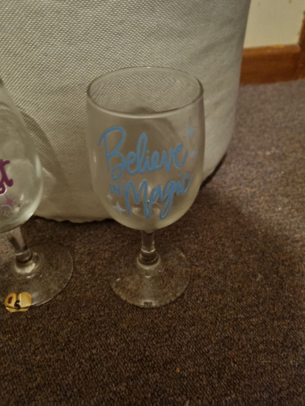 Wine glasses set of 4