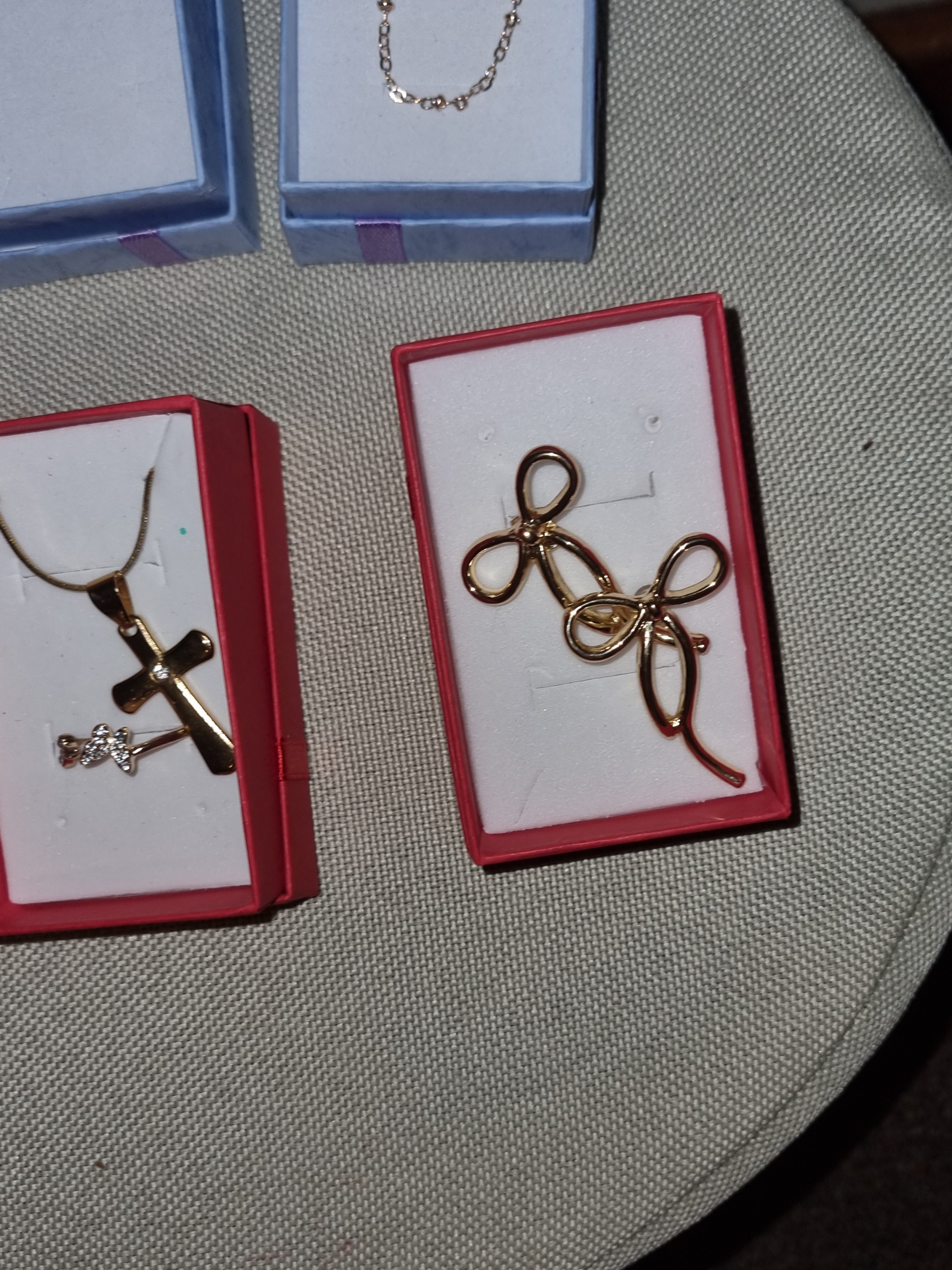 Braclets and earrings
