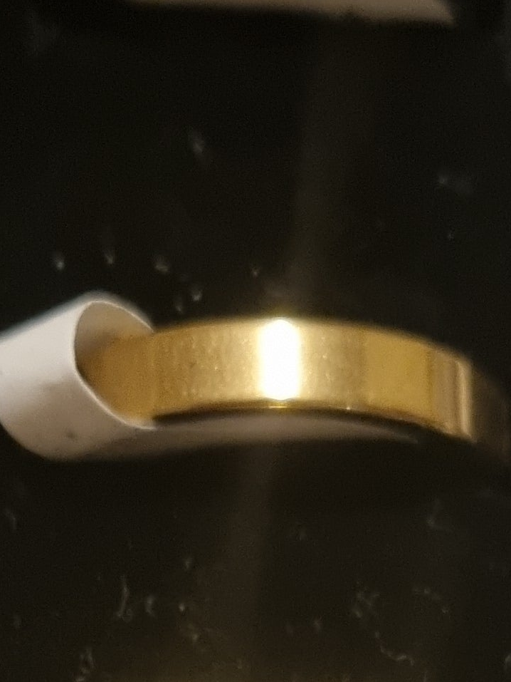 Mens golden band