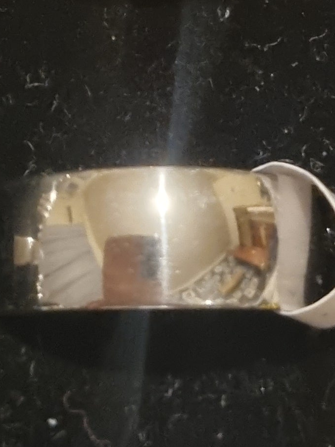 Mens golden thick band
