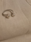 Adjustable simple ladies 2 large pearl ring design