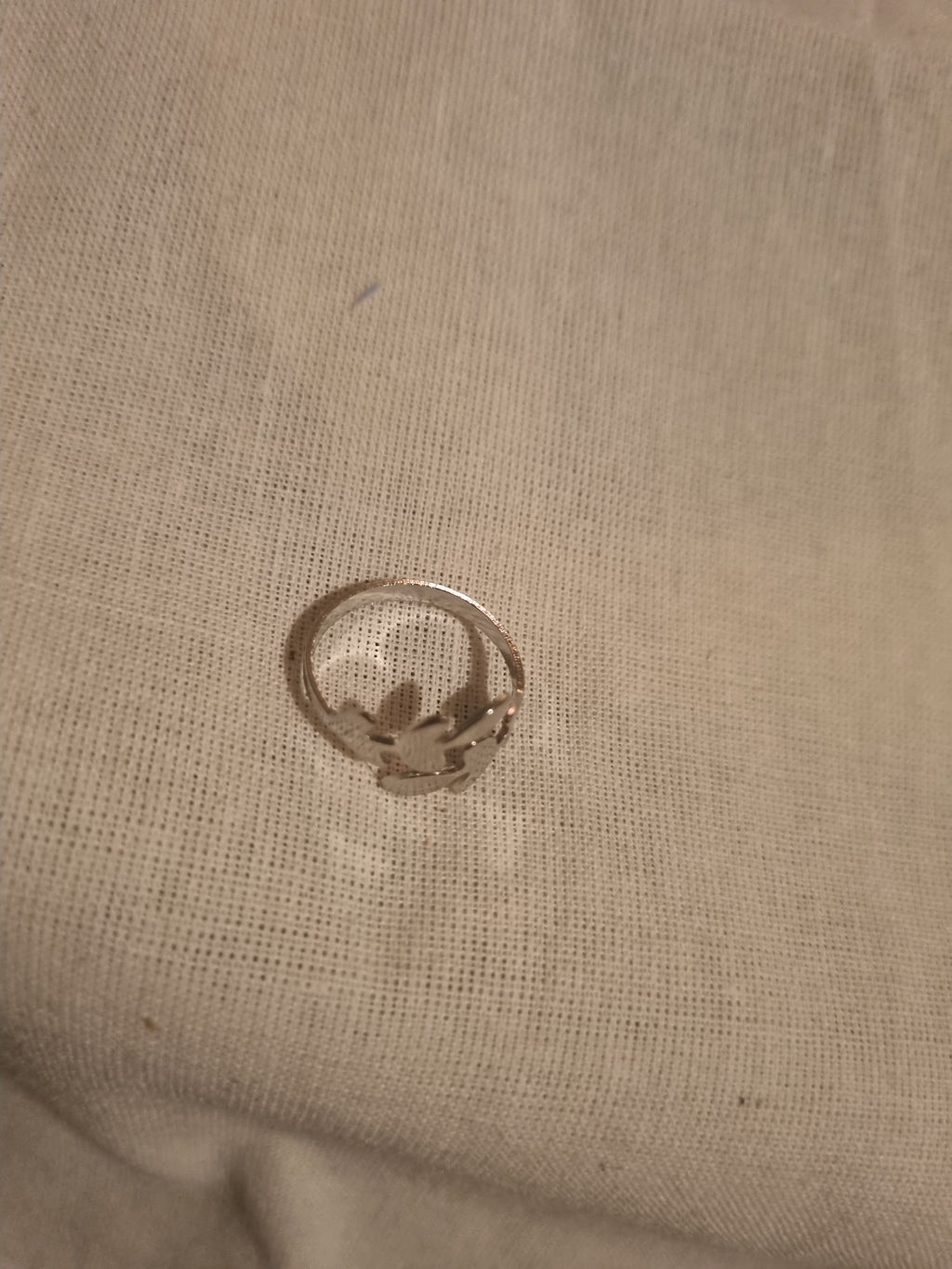 Ladies ring