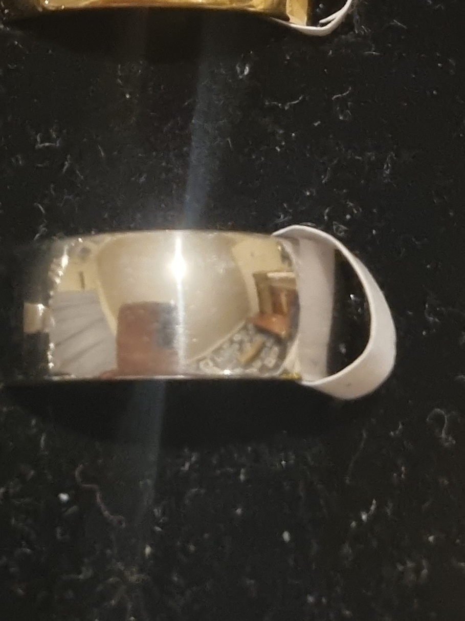 Mens golden thick band