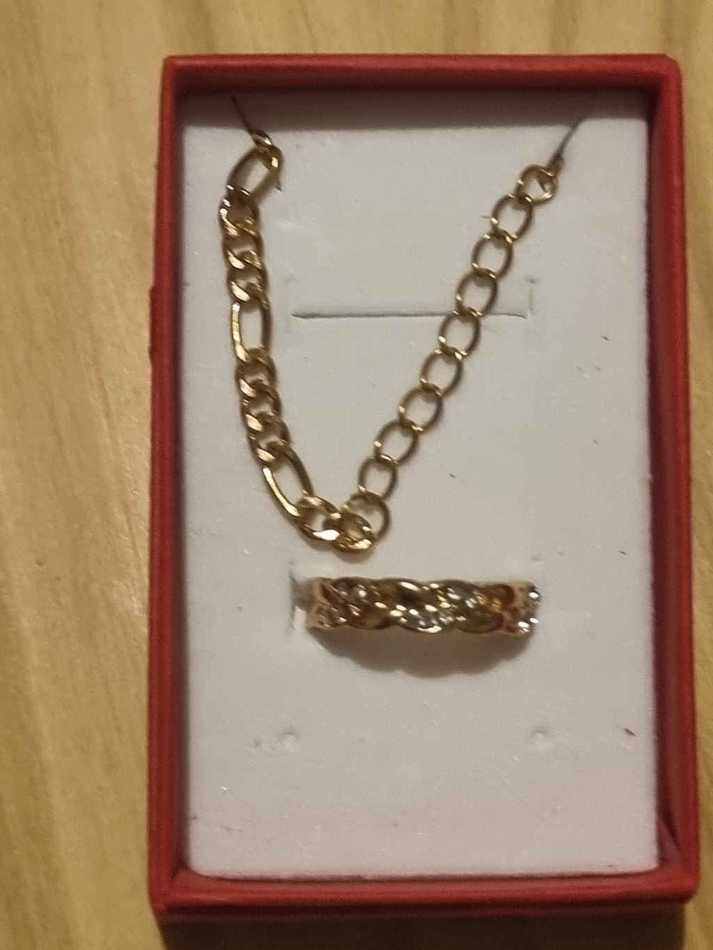 Beautiful golden ring and braclet set