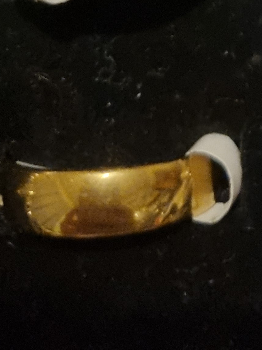 Mens golden beautifully designed mens thick band